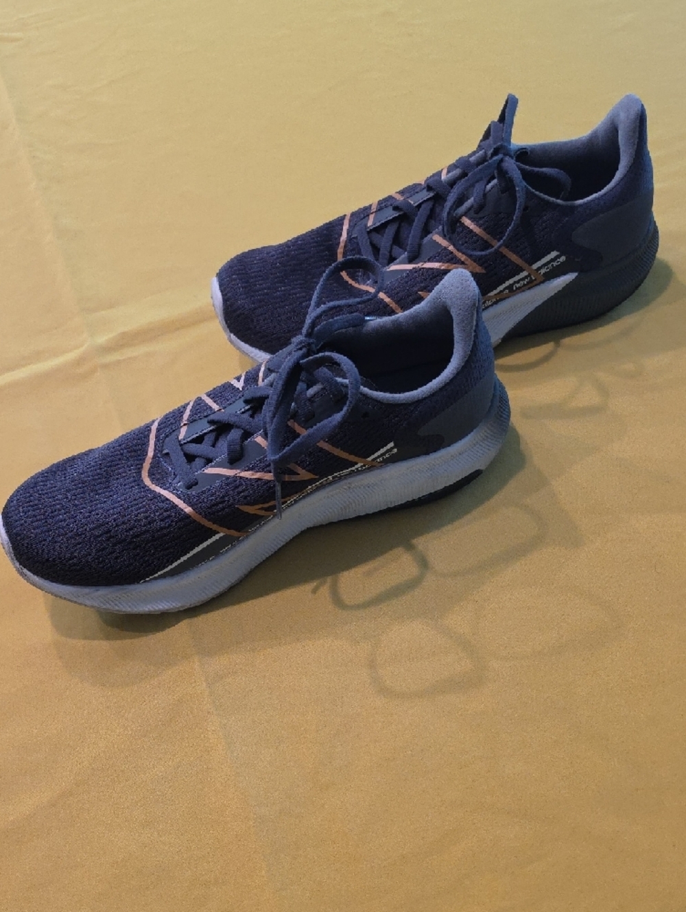New Balance FuelCell Propel V2 Phantom/Castlerock/Copper Metallic Womens Size 9 - Picture 4 of 9